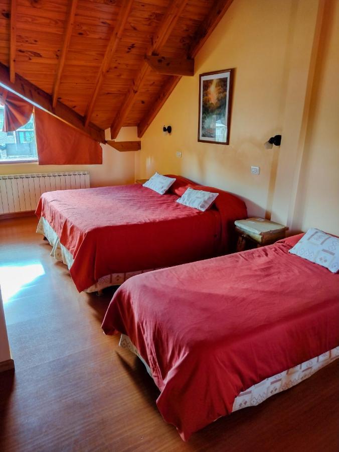 Hotel Y Cabanas Casa De Piedra Trevelín Luaran gambar