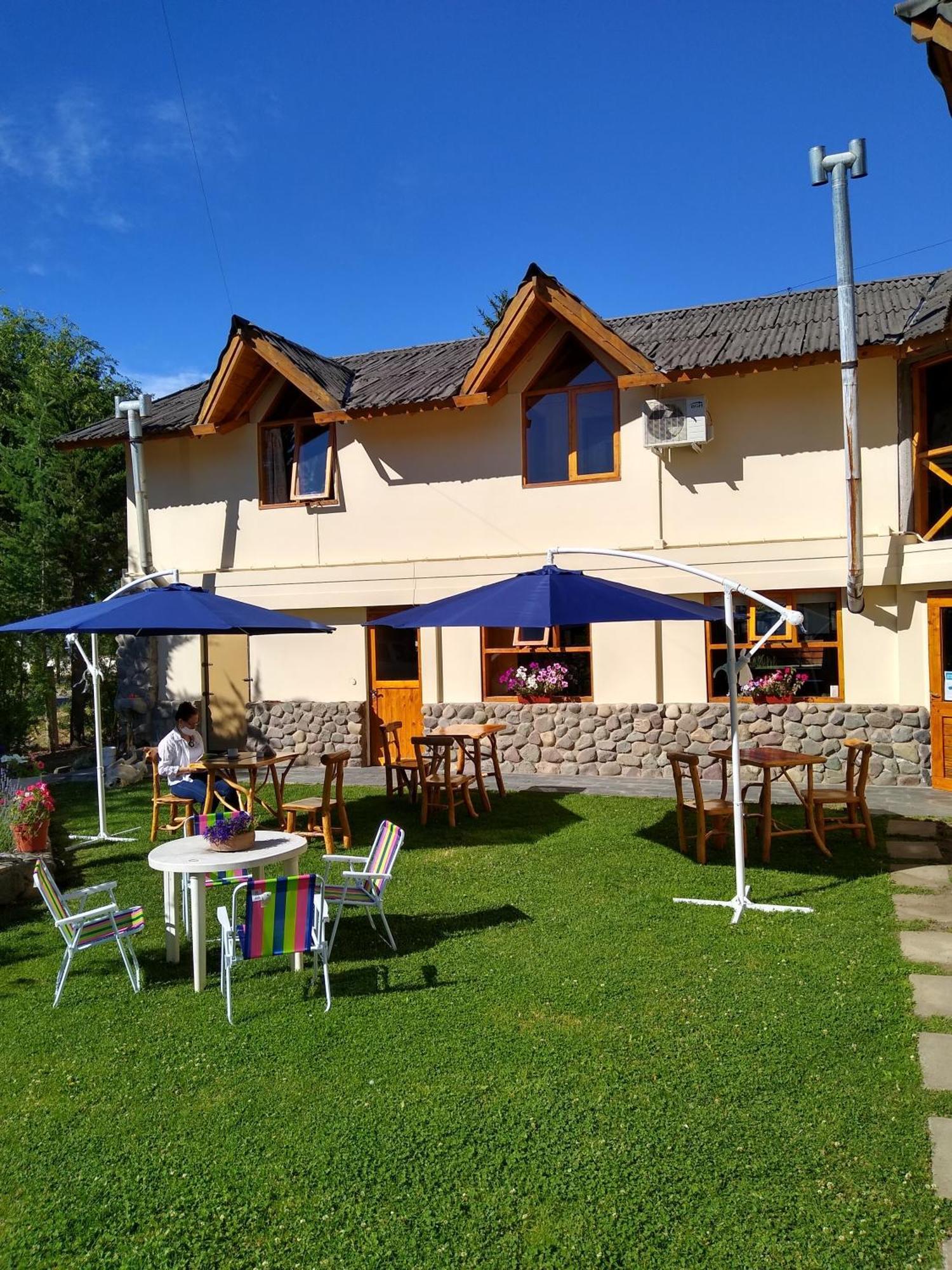 Hotel Y Cabanas Casa De Piedra Trevelín Luaran gambar